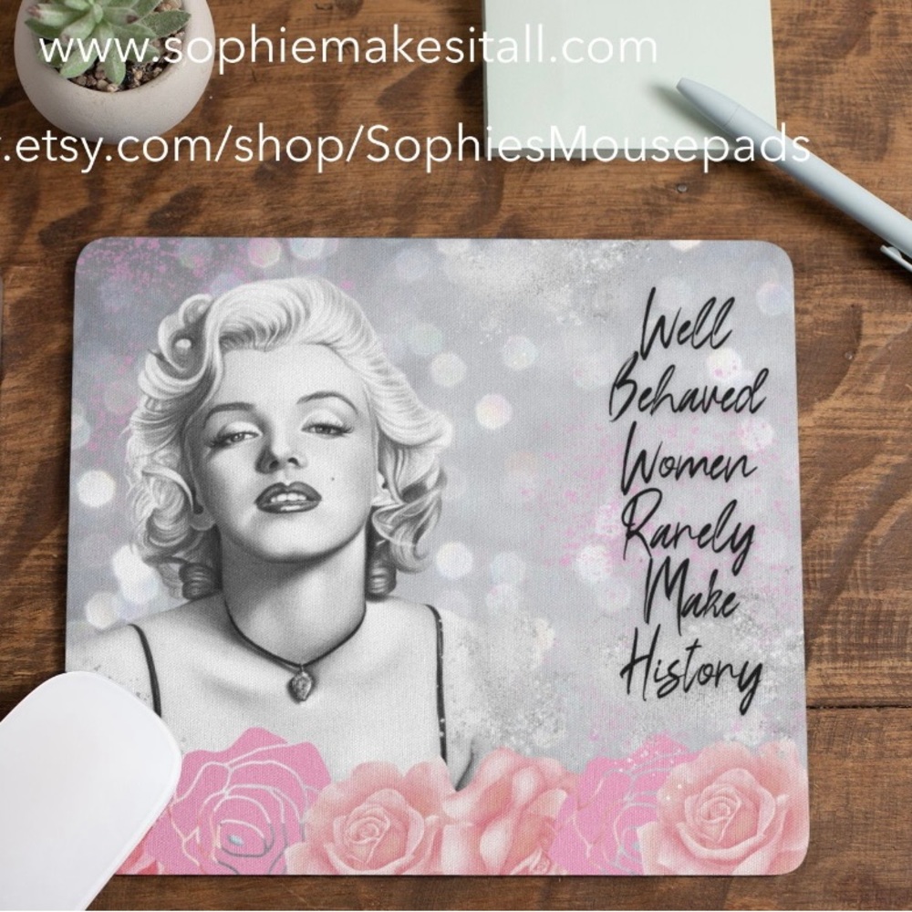 Beautiful custom made mouse pad.